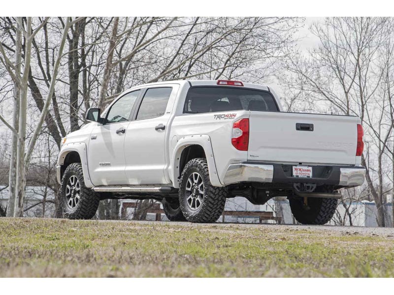 87000 | Rough Country 2.5 - 3 inch Leveling Lift Kit | Toyota Tundra